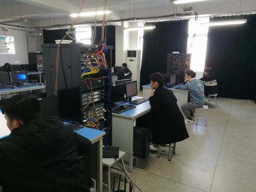 依托產(chǎn)業(yè)學(xué)院平臺，華為認(rèn)證再結(jié)碩果 計算機工程學(xué)院24名學(xué)生通過華為HCIP-Datacom認(rèn)證，夯實計算機網(wǎng)絡(luò)工程施工核心能力