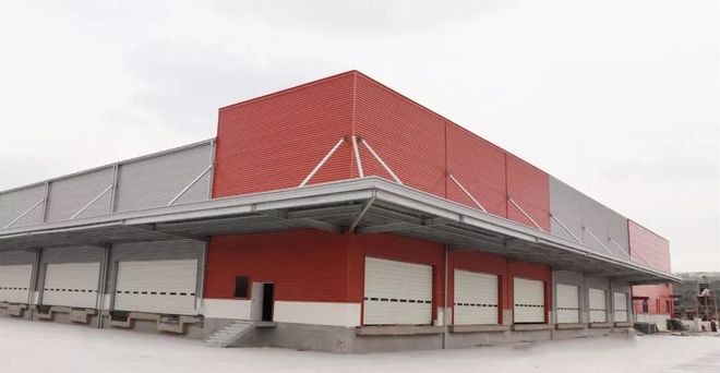 工地實拍 探秘“組團”參觀熱潮下的中國智能醫(yī)藥物流園與普洛斯物流園項目——計算機網(wǎng)絡(luò)工程施工掠影